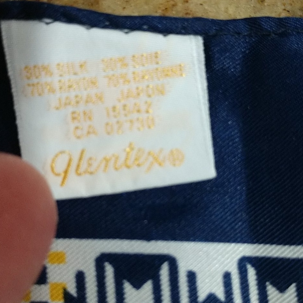 Glentex scarf